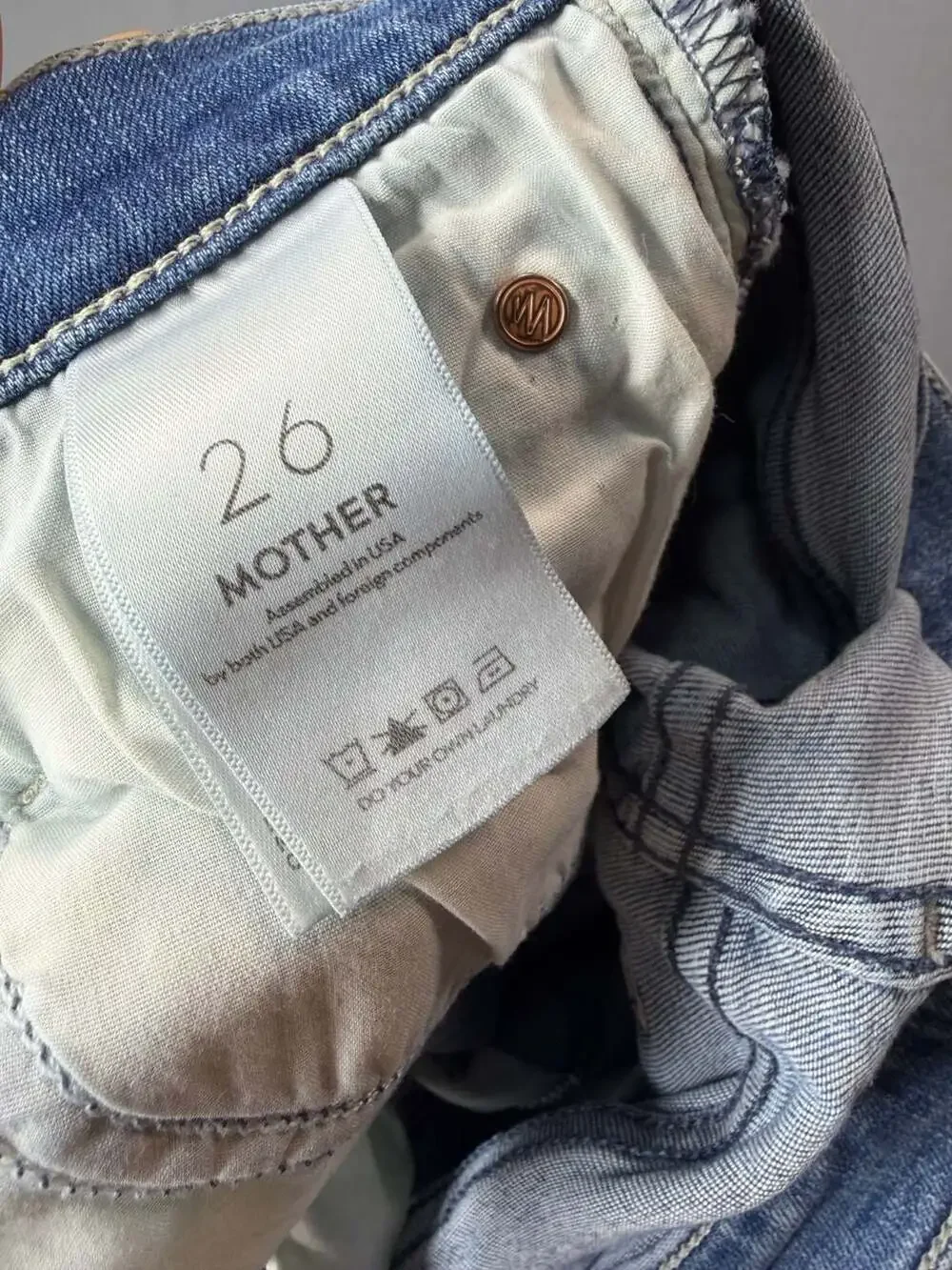 MOTHER The Mid Rise Dazzler Ankle Fray We The Animals Jeans Size 26
